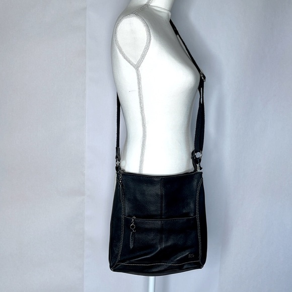 The Sak black leather cross body bag with adjustable shoulder strap and pad - Picture 1 of 12